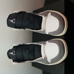 Air Jordan 1 Mid SE Craft "Inside Out- Cement Grey"